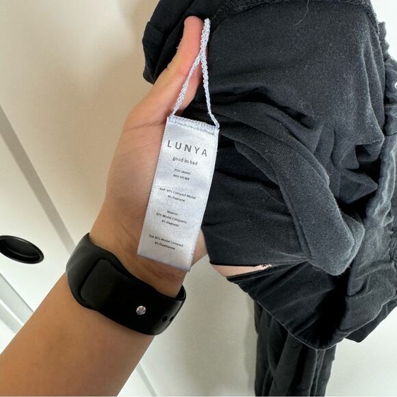 Lunya Soft Modal Draped Joggers Black Lounge High Rise Pants Size Small - Picture 6 of 6